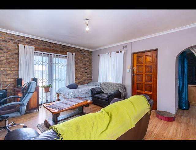 3 BEDROOM HOUSE SOLD IN FLAMINGO VLEI